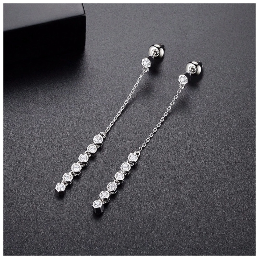Swarovski Crystals The Yeva Long Earrings - Picture 3 of 4